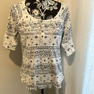 Fitted Cotton White and Blue Blouse with Geometric Pattern